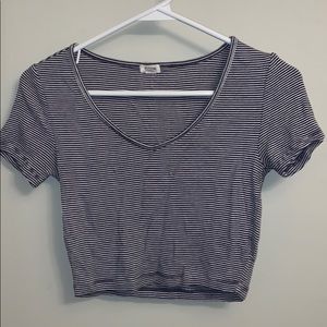 Striped cropped v-neck
